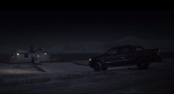 GTB London ajansının imzasını taşıyan "Black" adındaki yeni reklamda Ford, karanlığı göklere çıkarıyor.