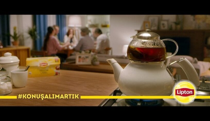 Lipton sessiz reklamıyla “#konuşalımartık” dedi