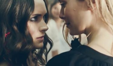 Winona Ryder ve Elizabeth Olsen H&M’in yeni reklamında