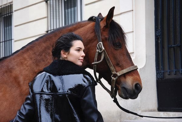 Kendall Jenner Longchamp'in yeni reklamında