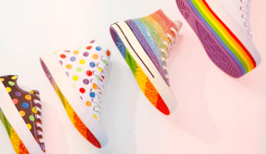 Miley Cyrus ve Converse ‘Pride’ koleksiyonu hazırladı