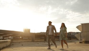 Demet Özdemir ve Can Yaman CEPTETEB'in yeni reklam filminde