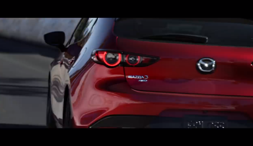 Mazda3 uçuruyor-campaigntr