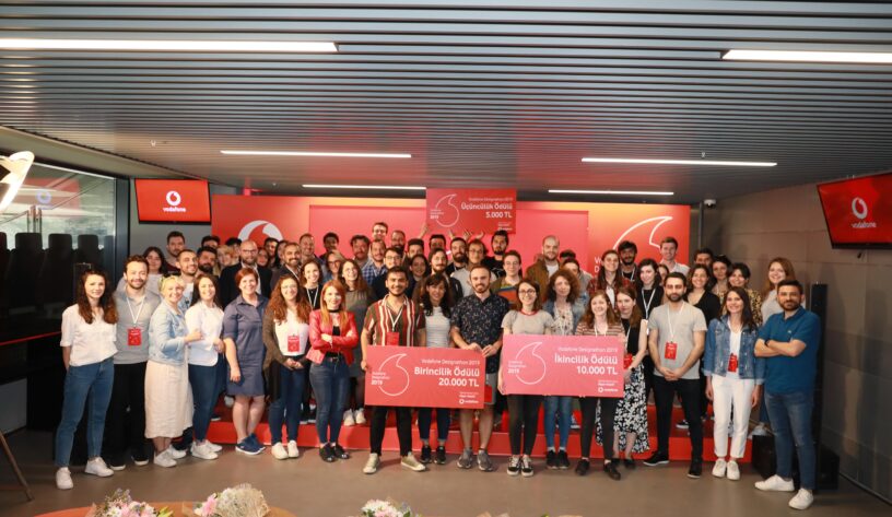 Genç tasarımcılar “Vodafone Yanımda” için yarıştı-campaigntr