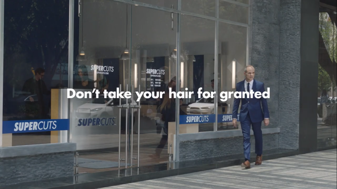 Michael Kelly saçlarınızın değerini bilin diyor- campaigntr