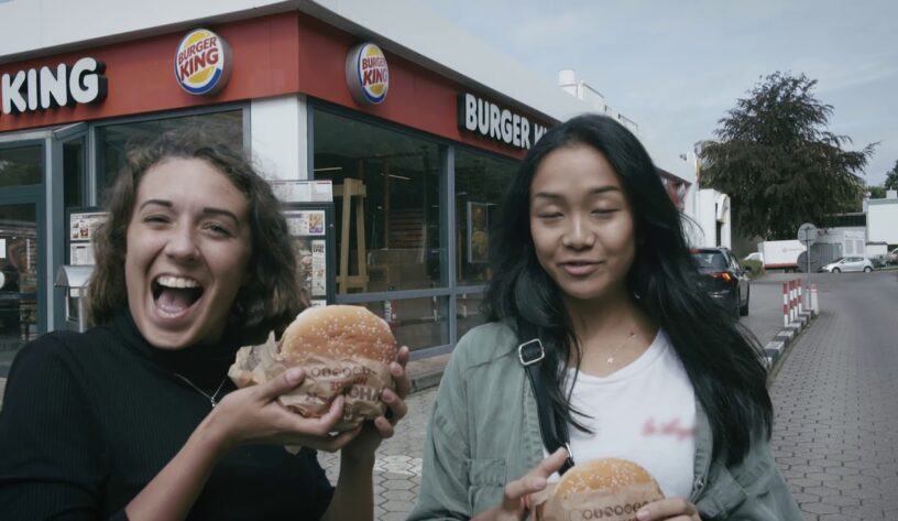 Palyaçodan kaçanlar Burger King'e sığındı-campaigntr
