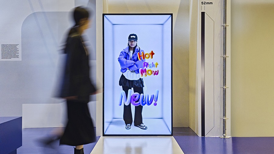 Samsung gözlüğe ihtiyaç olmayan 3D ekranını tanıttı