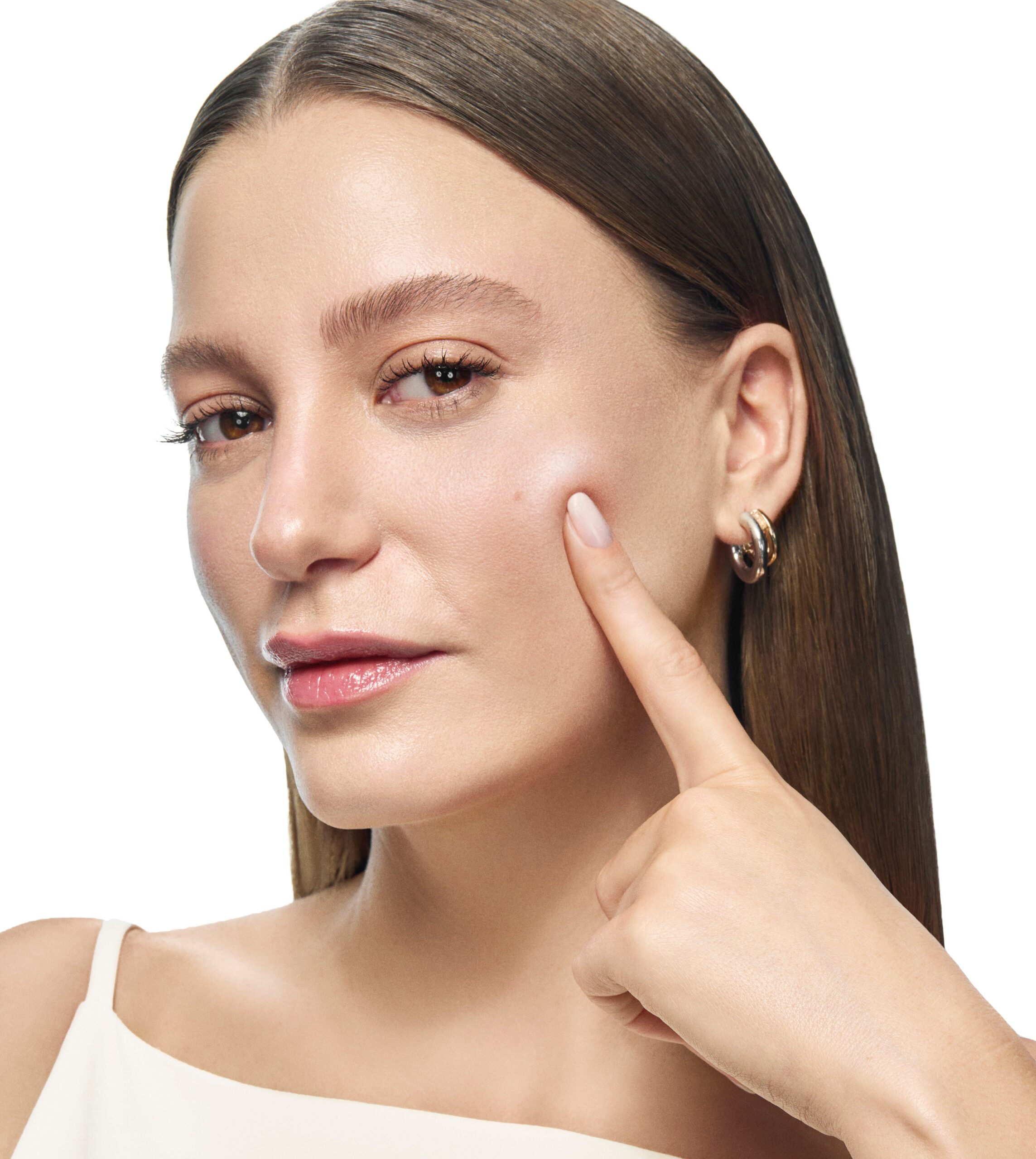 L’Oréal Paris’ten yeni Revitalift Glassy Skin