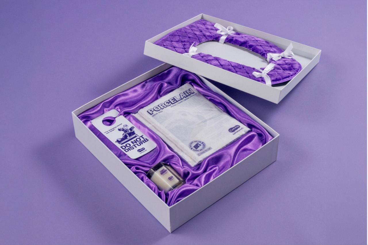 Dünyanın tuvalet kağıdından üretilen ilk dergisi: Porcelain