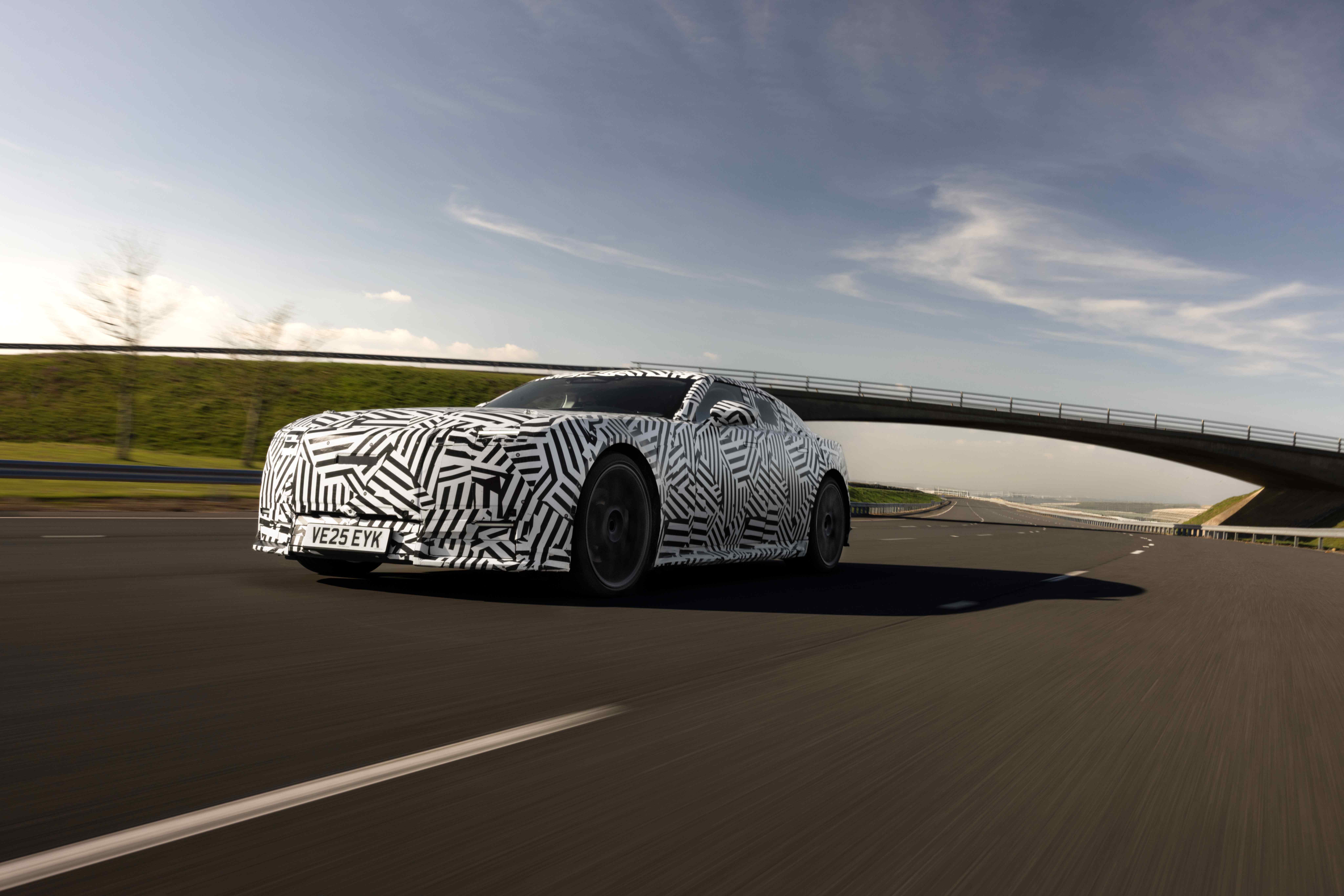 Jaguar, ikonik mirasını yeni nesil elektrikli GT ile geleceğe taşıyor