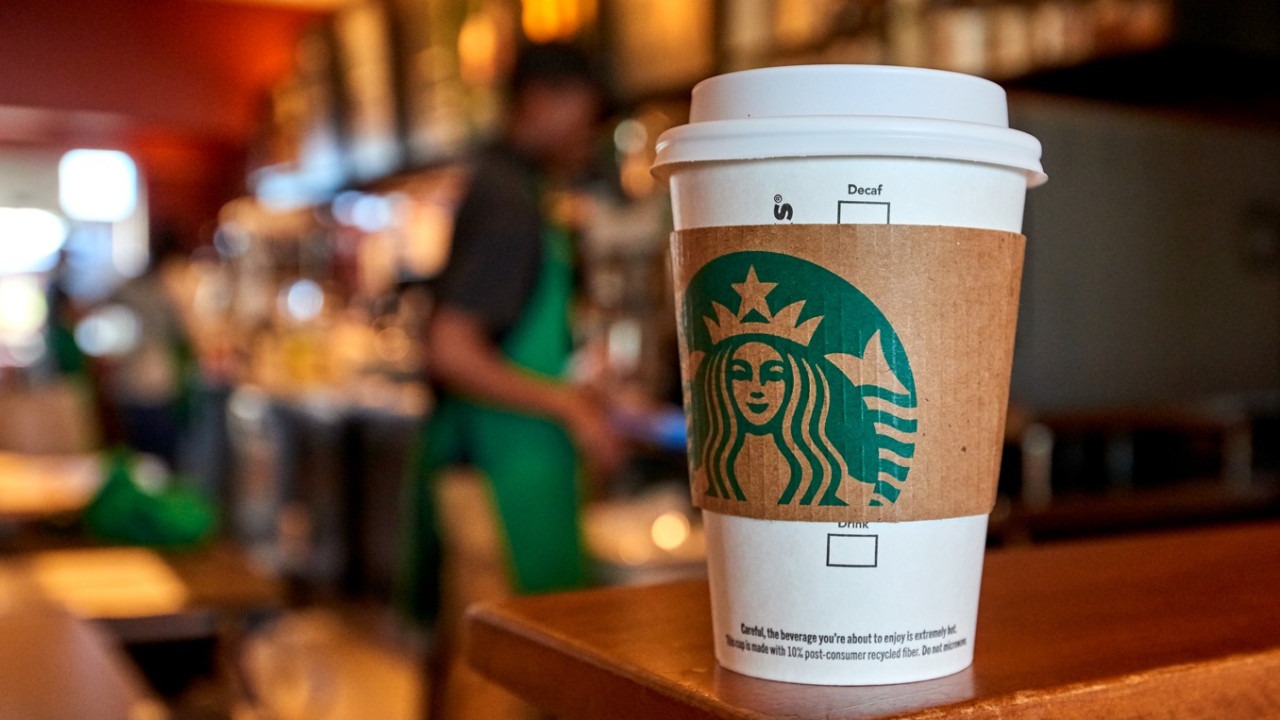 Starbucks’tan “güler yüzlü hizmet” yatırımı