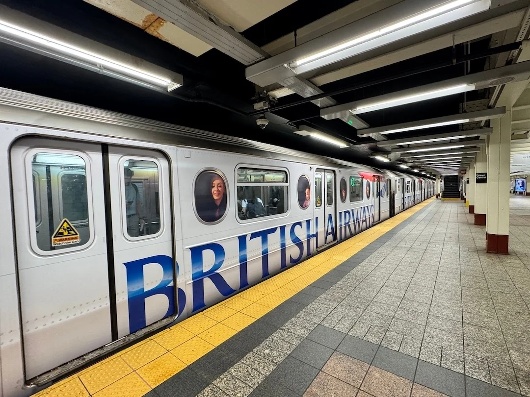 Günün Kampanyası: British Airways New York metrosunu “uçağa” çevirdi